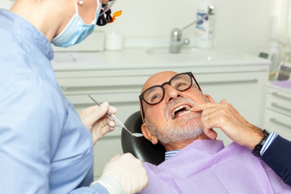 Routine Dental Checkups To Remove Plaque And Tartar